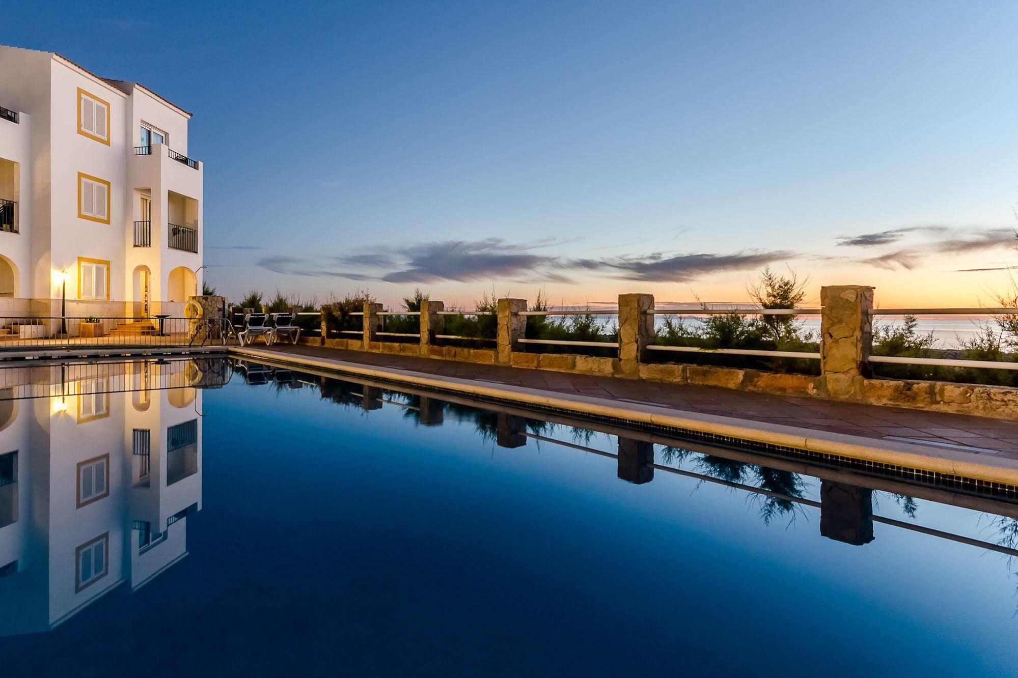 Apartamentos Blancala กาลาบลังกา ภายนอก รูปภาพ